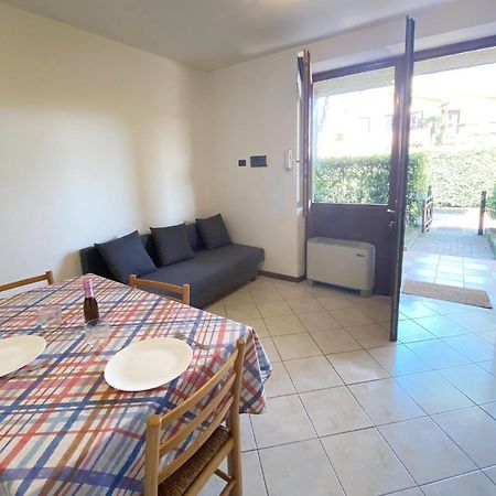 Apartment With Garden And Grill - Green Residence Sirmione Дезенцано-дель-Гарда Екстер'єр фото