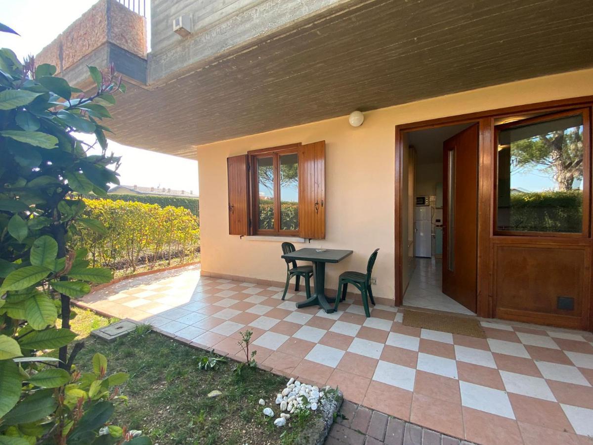 Apartment With Garden And Grill - Green Residence Sirmione Дезенцано-дель-Гарда Екстер'єр фото