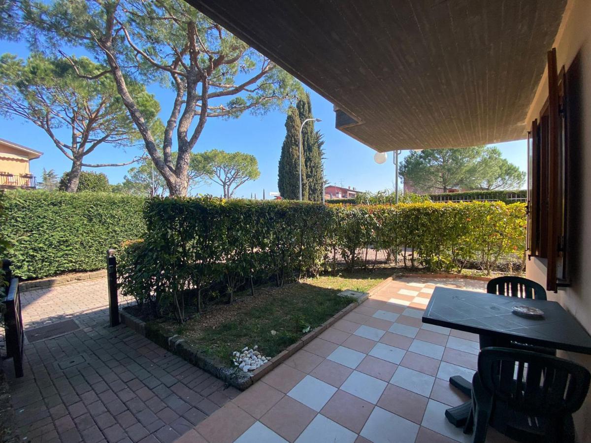 Apartment With Garden And Grill - Green Residence Sirmione Дезенцано-дель-Гарда Екстер'єр фото