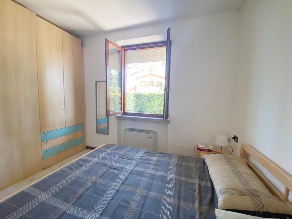 Apartment With Garden And Grill - Green Residence Sirmione Дезенцано-дель-Гарда Екстер'єр фото