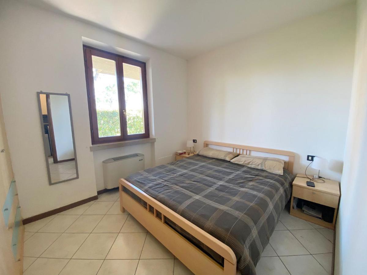 Apartment With Garden And Grill - Green Residence Sirmione Дезенцано-дель-Гарда Екстер'єр фото