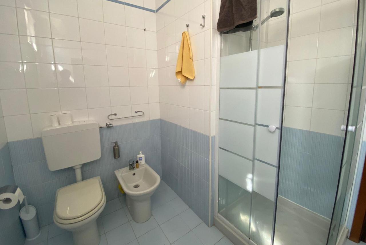 Apartment With Garden And Grill - Green Residence Sirmione Дезенцано-дель-Гарда Екстер'єр фото